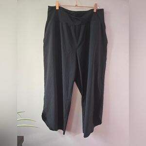 Halara Crossover Waist Flowy Tulip Hem Cropped Pants - Black - XL